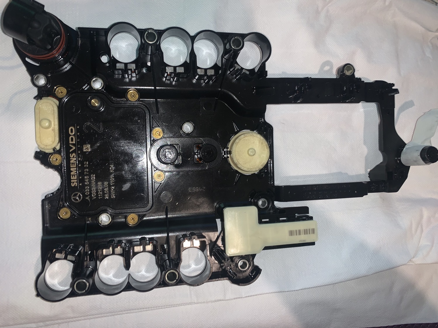ремонт платы 722.9 в москве A0335457332 (A 033 545 73 32) VGS2-NAG2 1121216 Siemens VDO 5WP2 1101 K04 ремонт