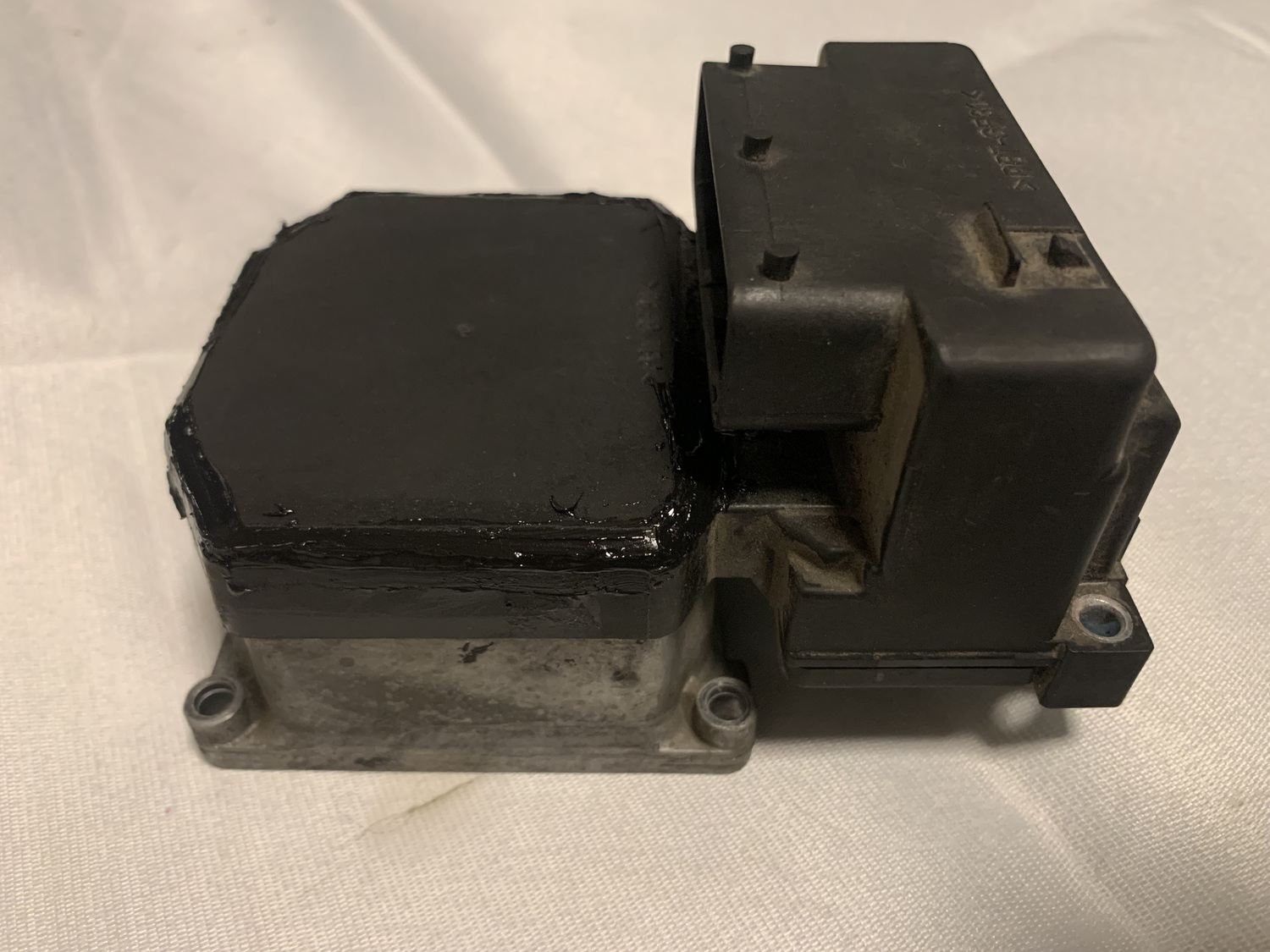 абс не выходит на связь сааб 9-5 385655 0273004701 (0 273 004 701) Bosch 5.3 не выходит на диагностику saab 9-5