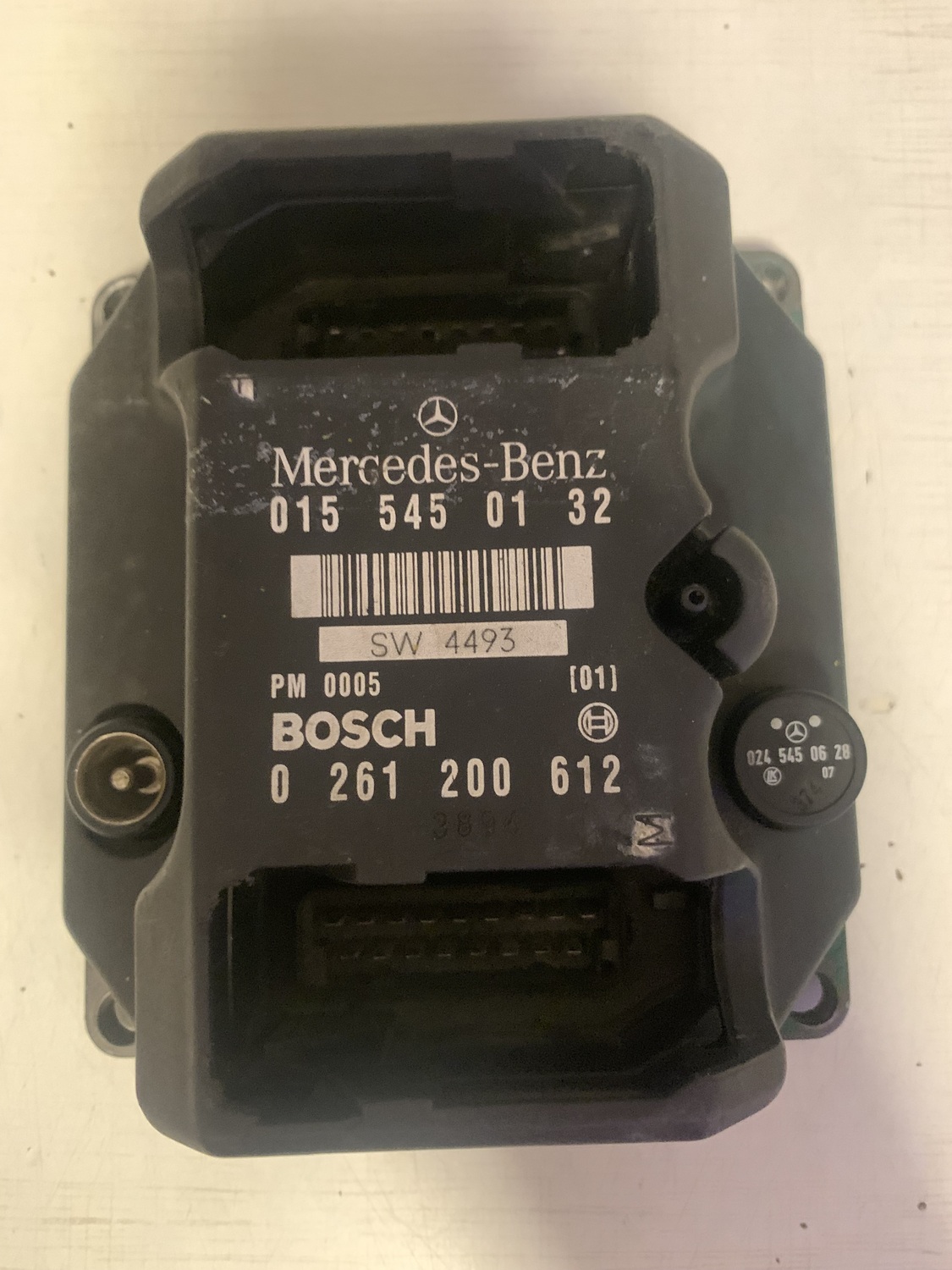 коммутатор мерседес mercedes c200 w202 ремонт эбу блока управления 0155450132 (015 545 01 32) Bosch 0261200612 (0 261 200 612) замена транзистора ремонт эбу коммутатора пмс не работает 2 цилиндра 1 4 цилиндр